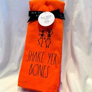 Rae dunn kitchen towels